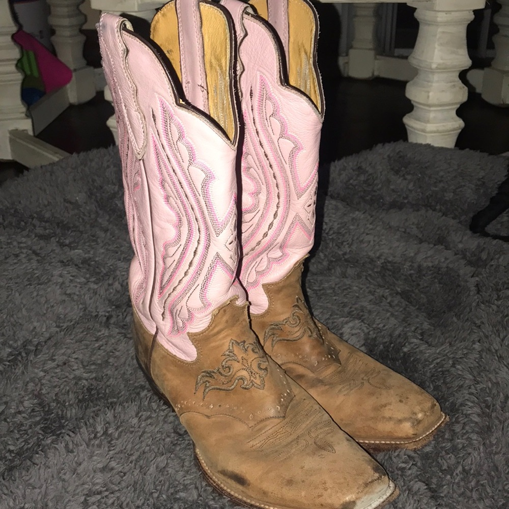 Justin pink boots
